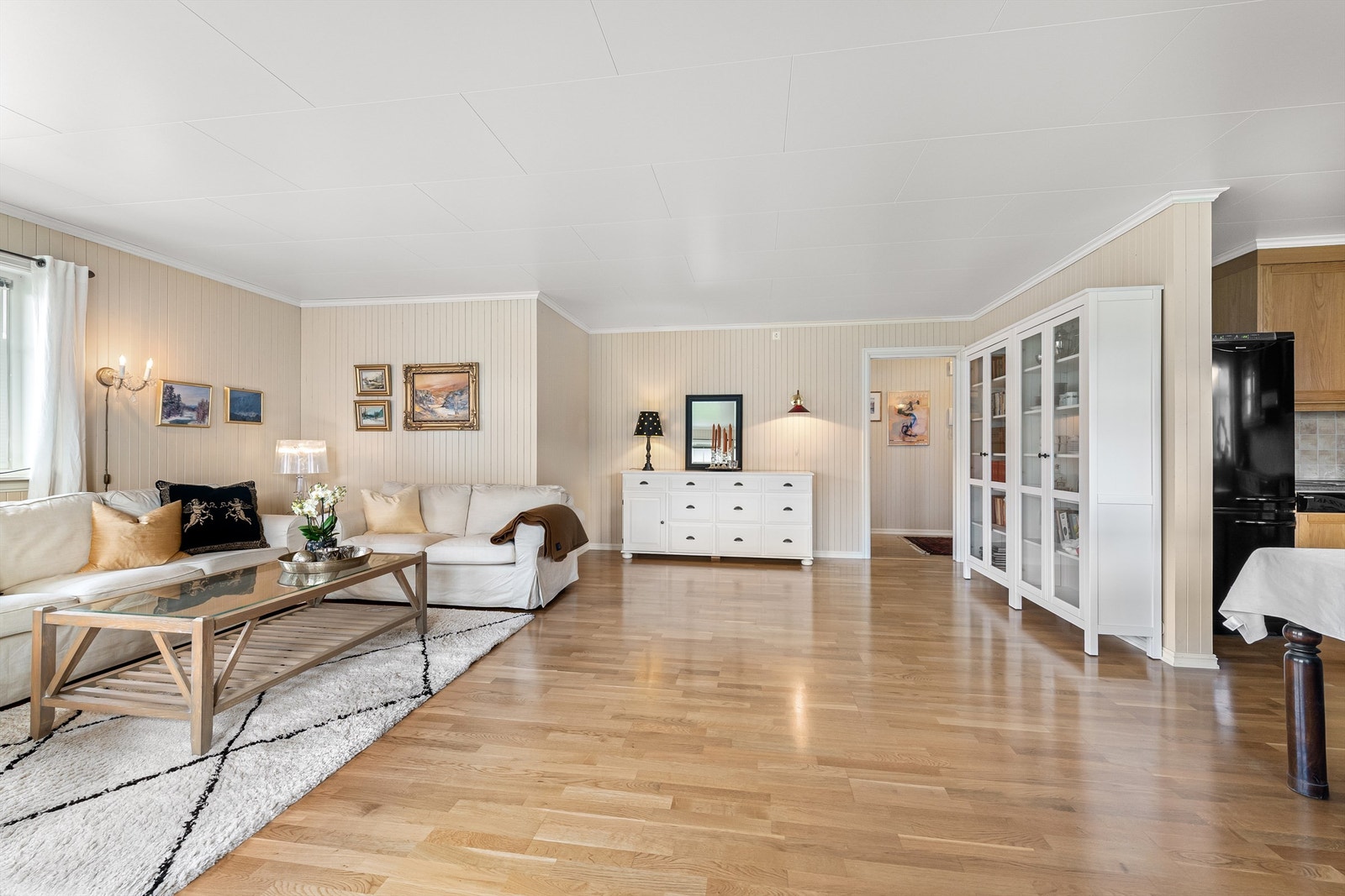 Fra stue/kjøkken mot gang Galleribilde