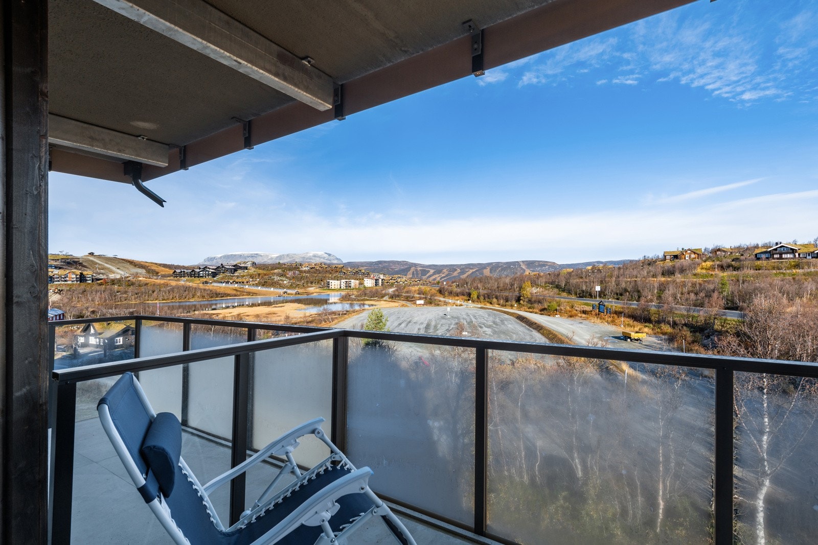 Balkong med nydelig utsikt mot Geilo Galleribilde