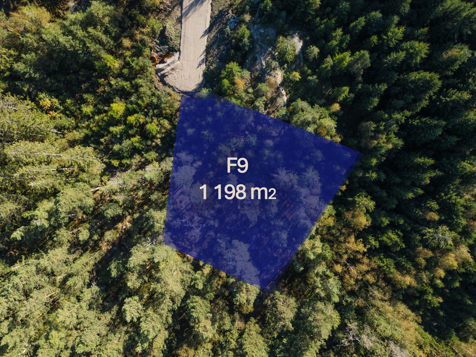 F9 - 1198 kvm.
Pris 1 090 000 kr + omkostninger. Galleribilde