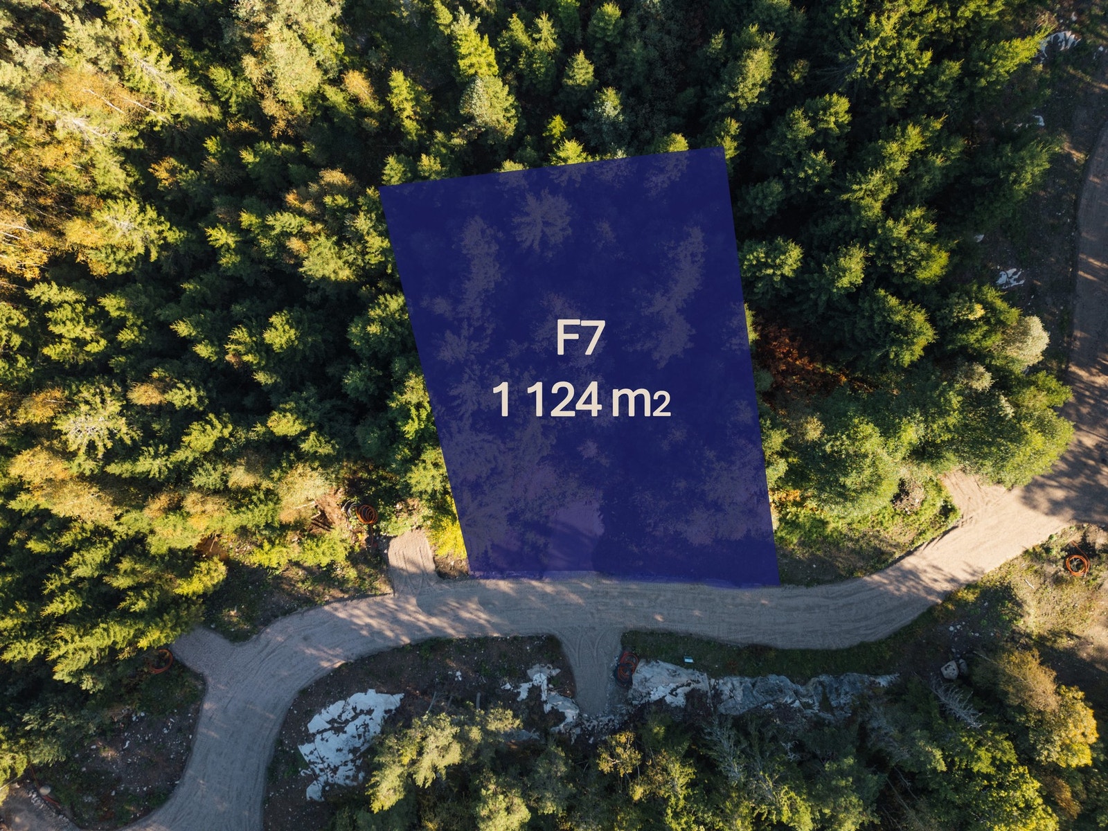 F7 - 1124 kvm.
Pris 1 090 000 kr + omkostninger. Galleribilde