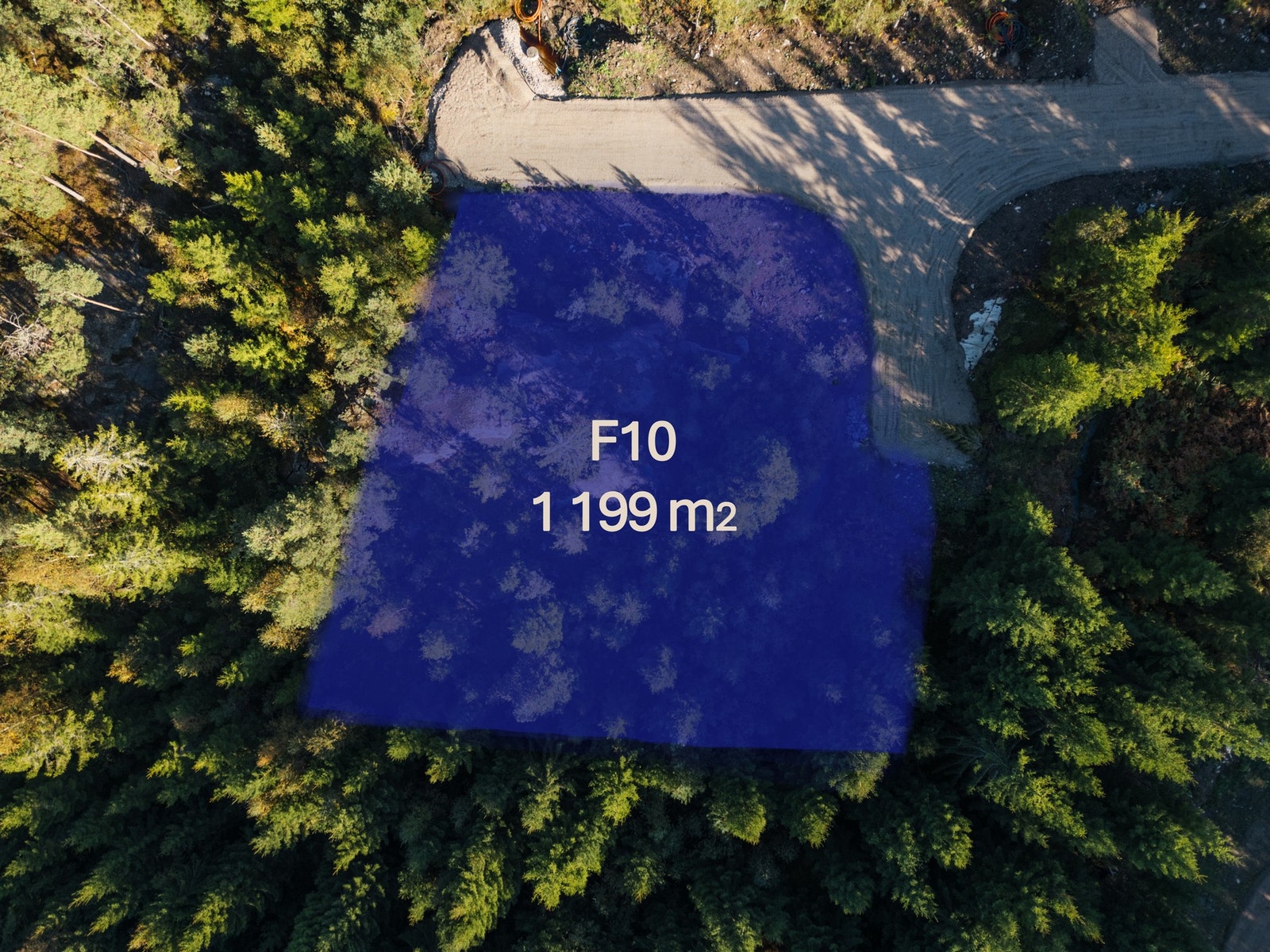 F10 - 1199 kvm.
Pris 1 290 000 kr + omkostninger. Galleribilde