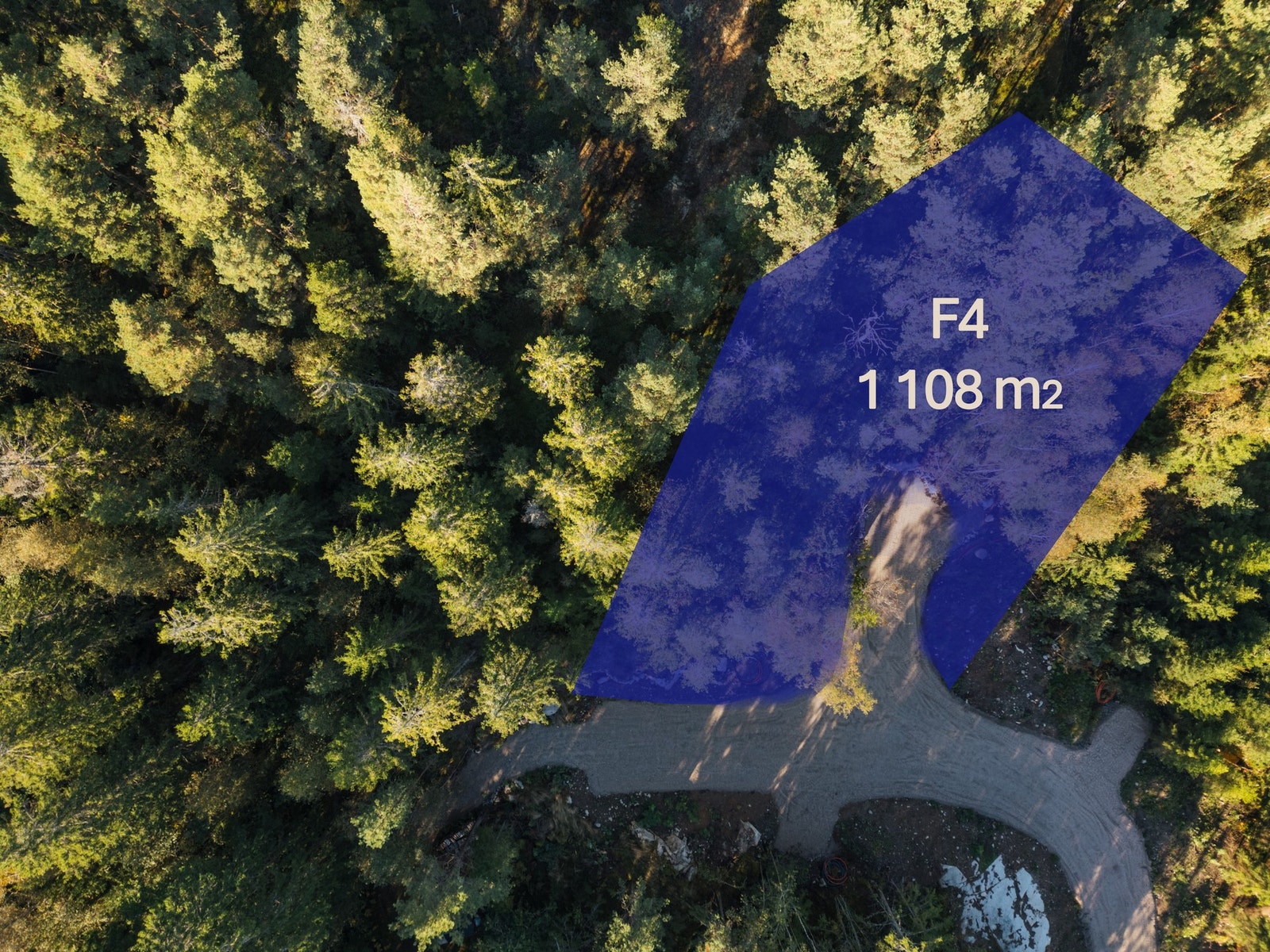 F4 - 1108 kvm.
Pris 1 290 000 kr + omkostninger. Galleribilde