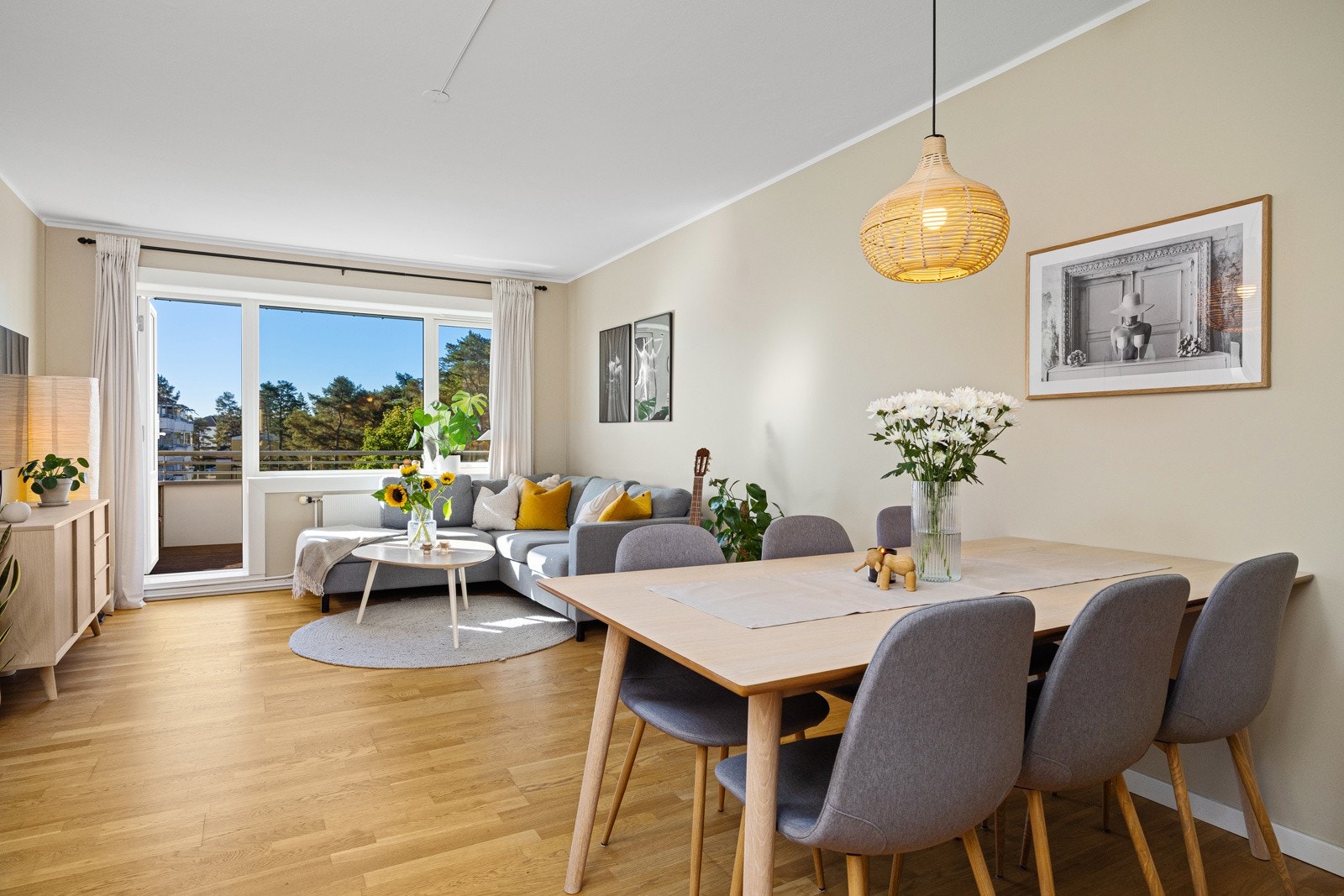 - Velkommen til Solbergliveien 102 B, presentert av Eiendomsmegler MNEF / Partner Bjørnar Mikkelsen hos Schala & Partners - Galleribilde