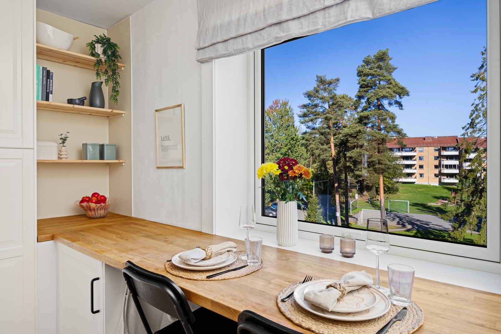 - Vinduene og balkongdøren ble skiftet 2014 - Galleribilde