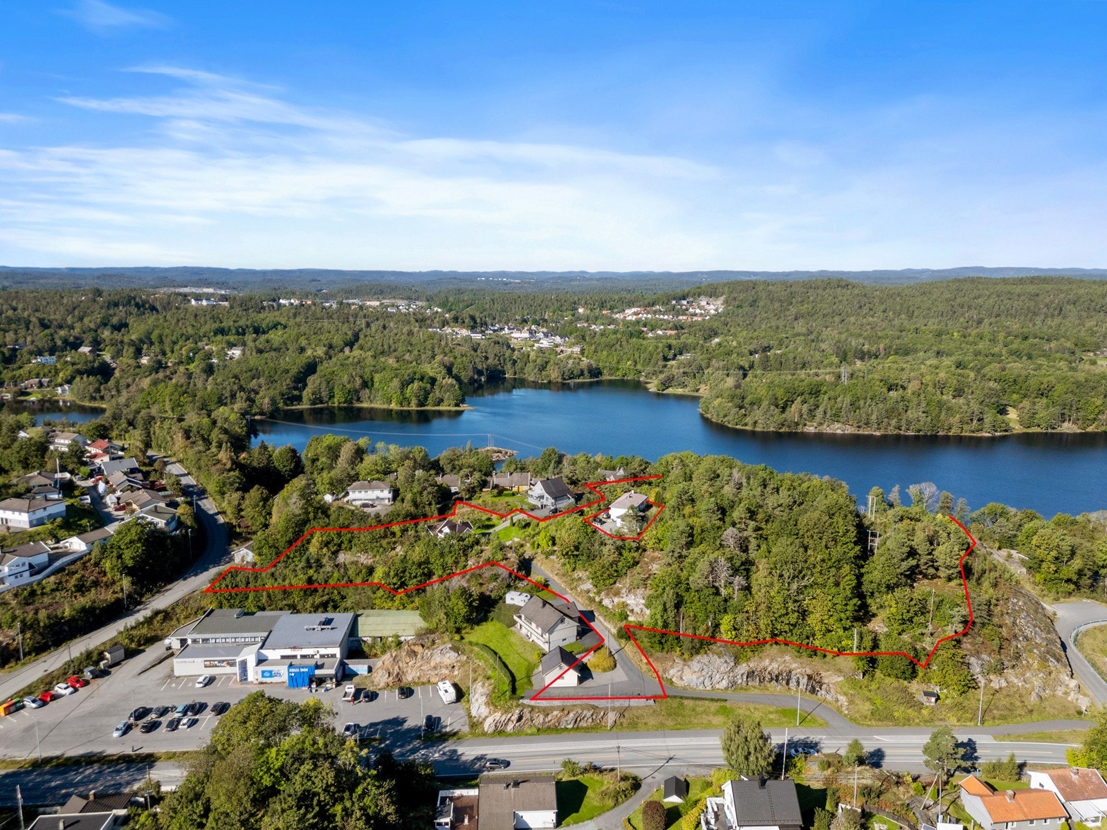 Dronefoto over området Galleribilde