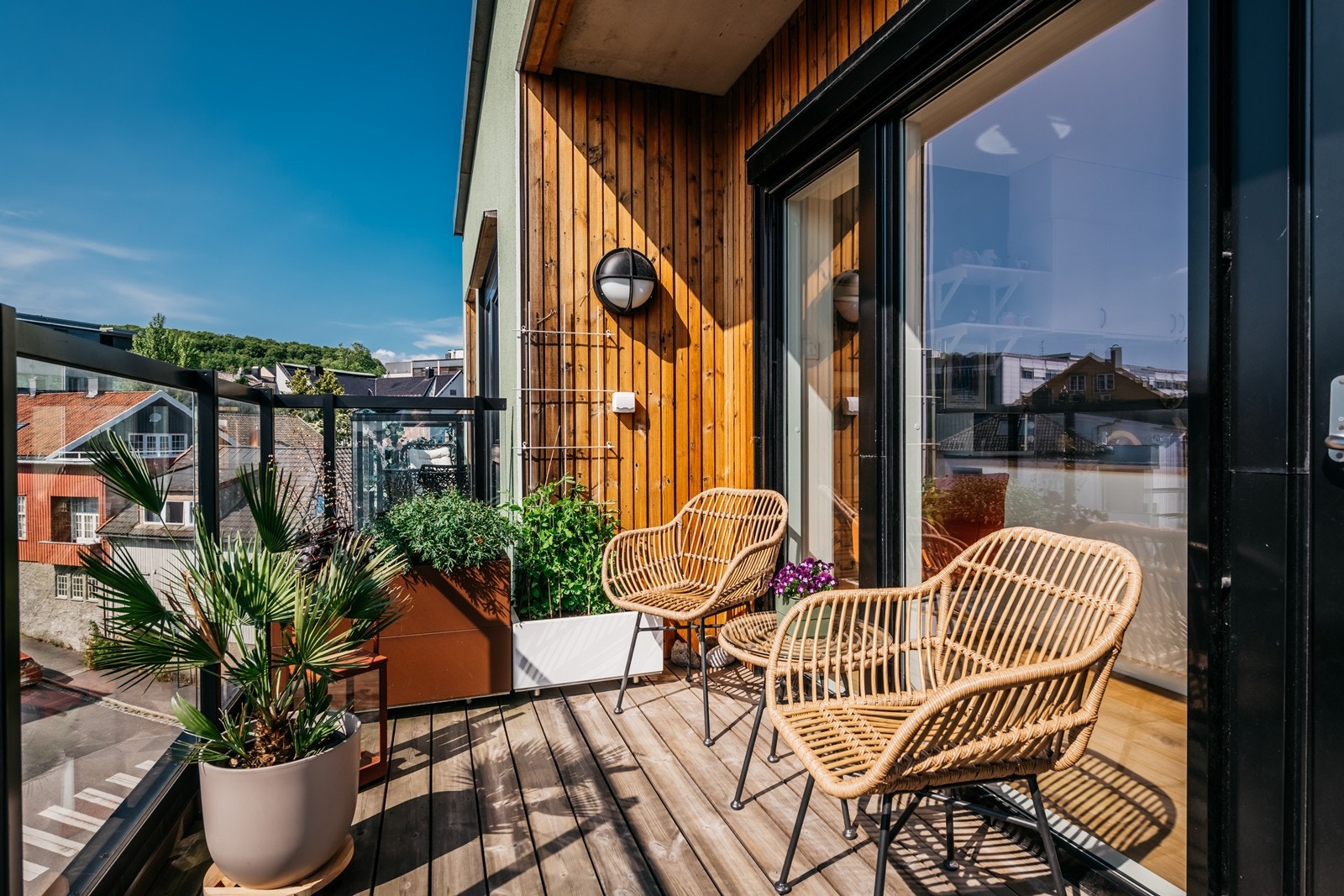 Her kan du nyte late dager og sene kvelder i hyggelige omgivelser. Galleribilde