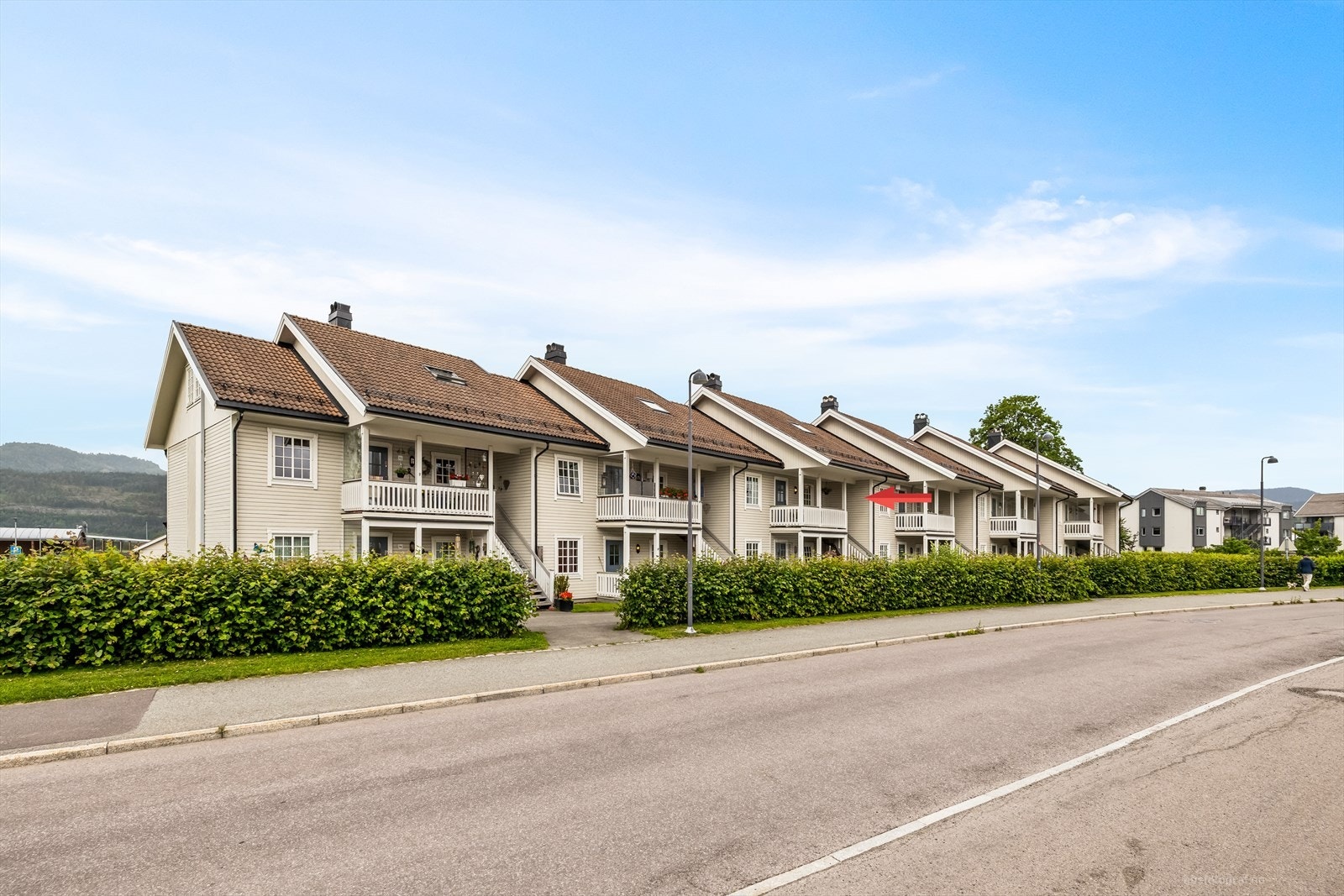 Attraktiv og sentral beliggenhet i Sande sentrum med umiddelbar nærhet til alt sentrum har å tilby. Galleribilde