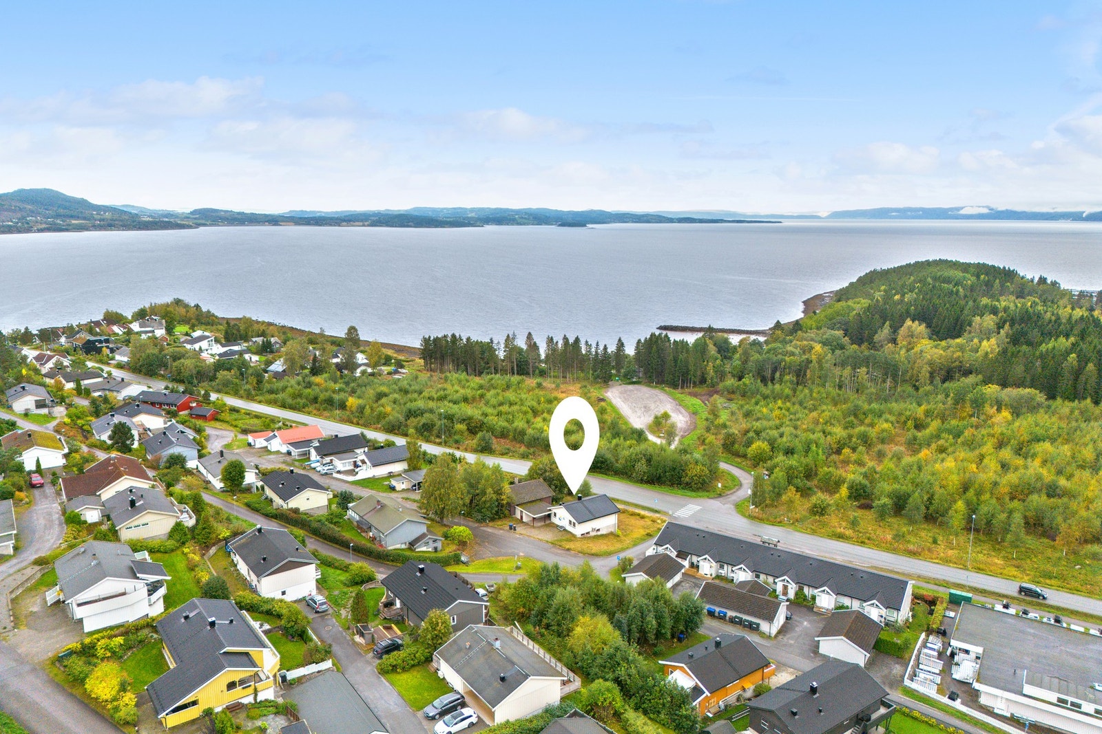 Velkommen til Valhallvegen 32, presentert av EiendomsMegler 1 v/ Kjetil Sandmo Galleribilde