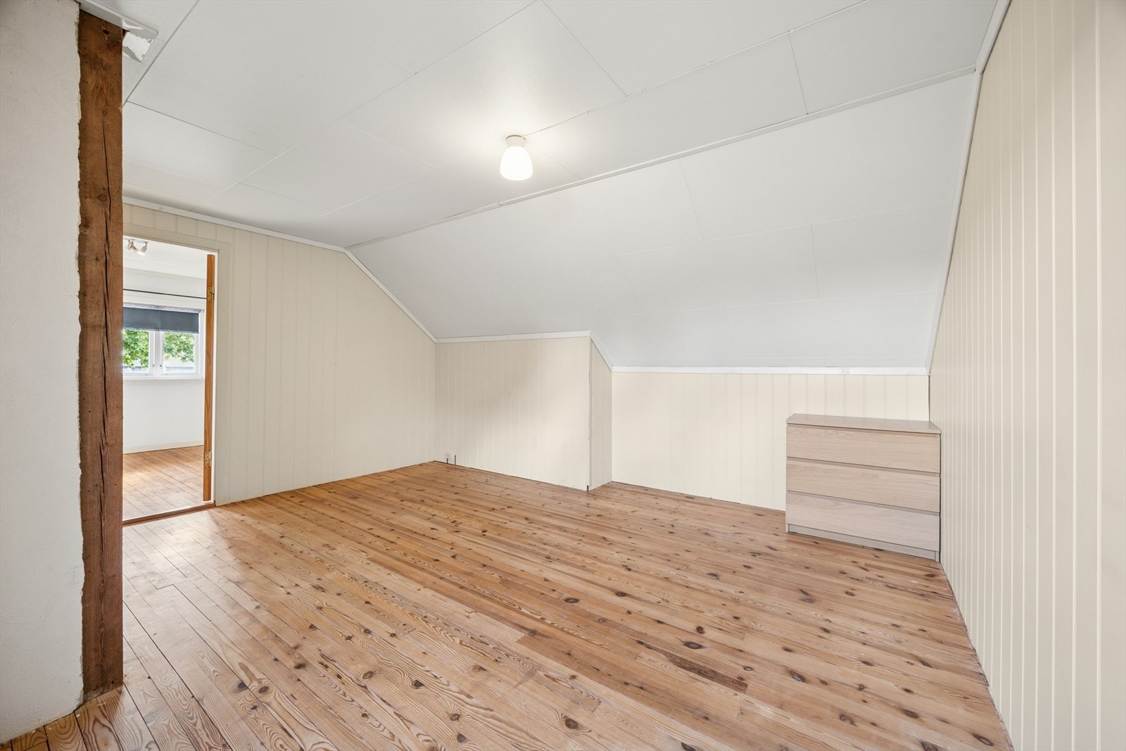 Gang/stue i 2. etg. Galleribilde