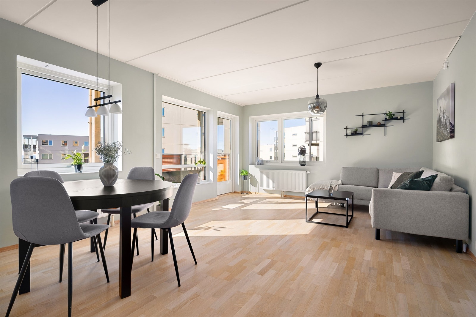 Sindre Nyhus v/ Krogsveen har gleden av å presentere Frydenbergveien 58! Galleribilde