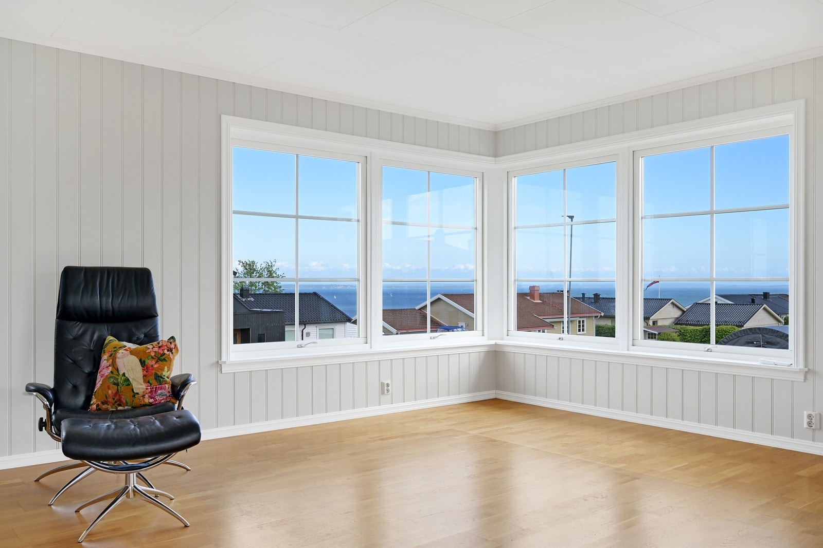 Hjørnevindu mot syd/øst Galleribilde