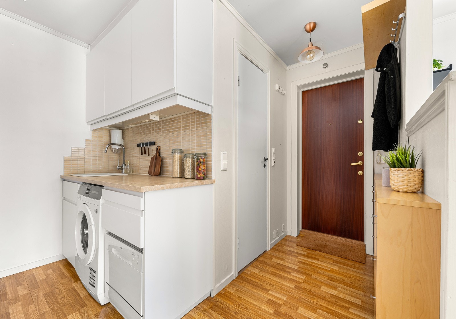 Praktisk utformet kjøkken. Galleribilde