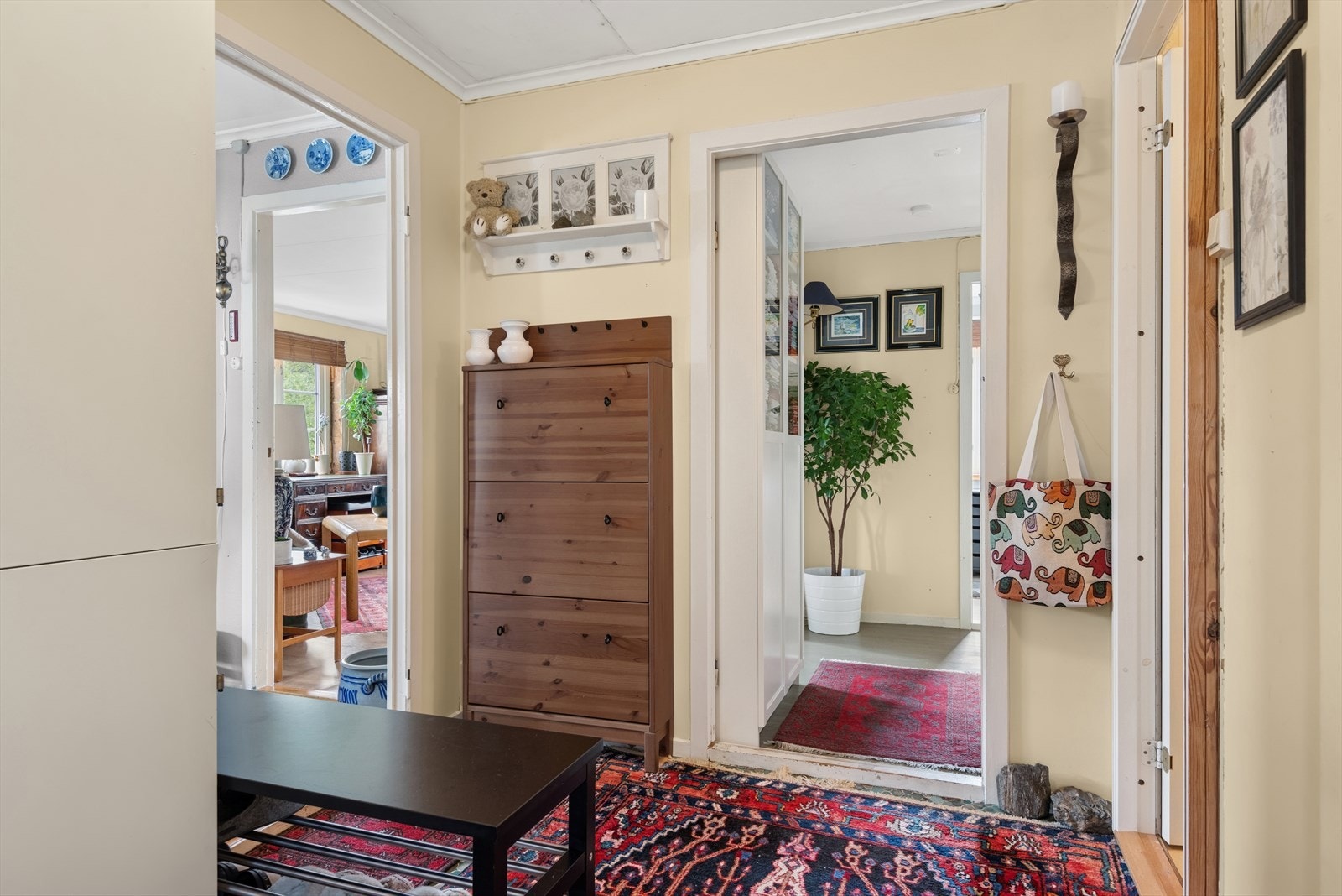 Vindfang med hall Galleribilde