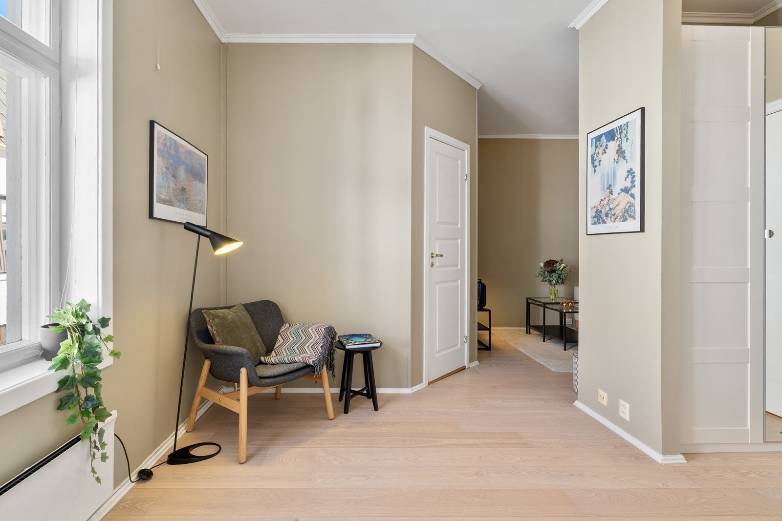 Generøs takhøyde på hele 291 cm Galleribilde