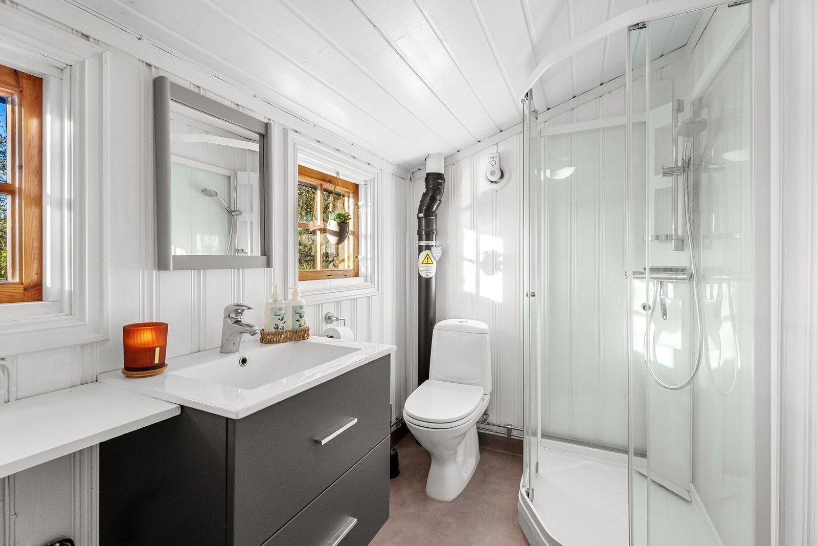 Badet ble oppgradert i ca. 2016 i forbindelse med tilknytning til vann og avløp. Galleribilde