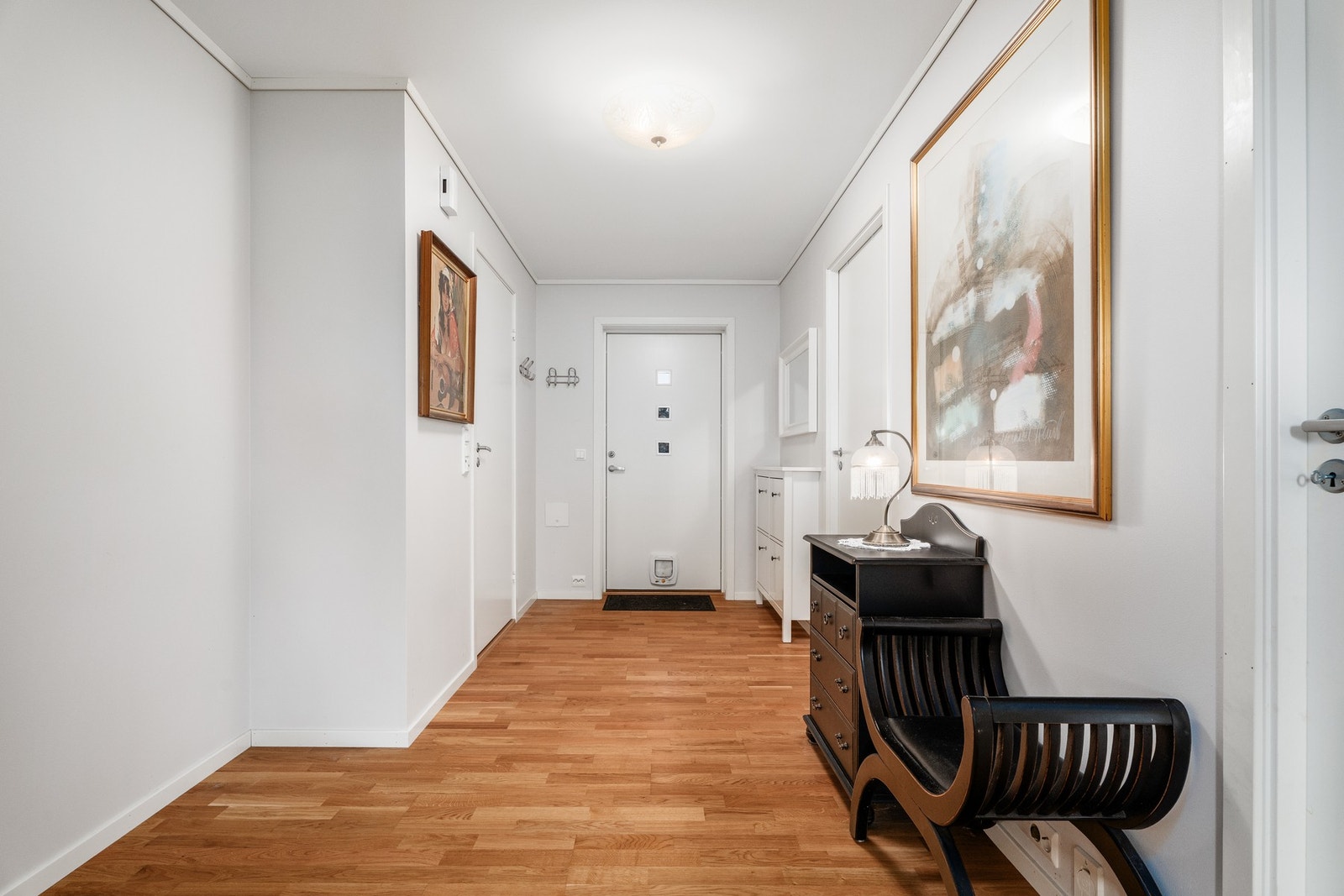 Entré. Galleribilde