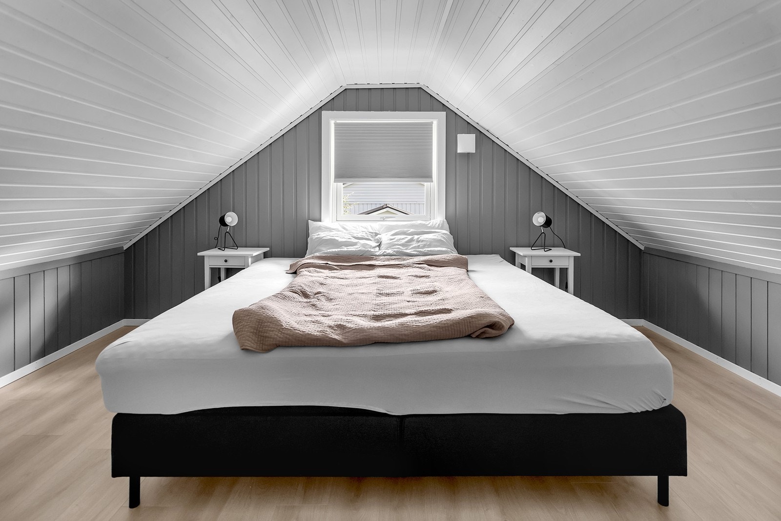 Soverom 1 i loftsetasjen Galleribilde