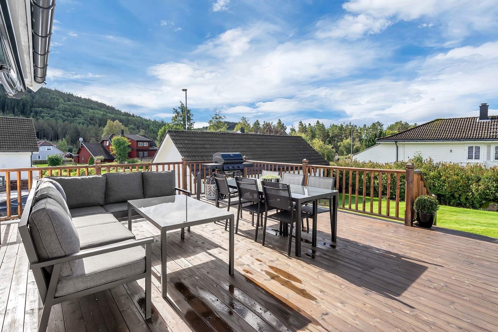 Veranda med gode solforhold Galleribilde