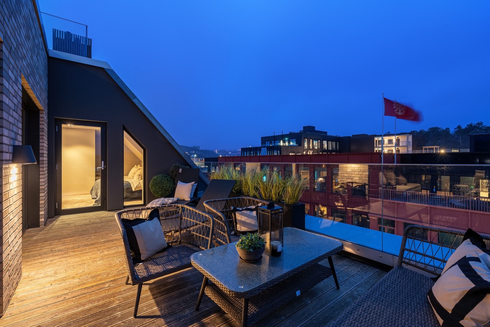 Kveldsstemning på terrassen Galleribilde