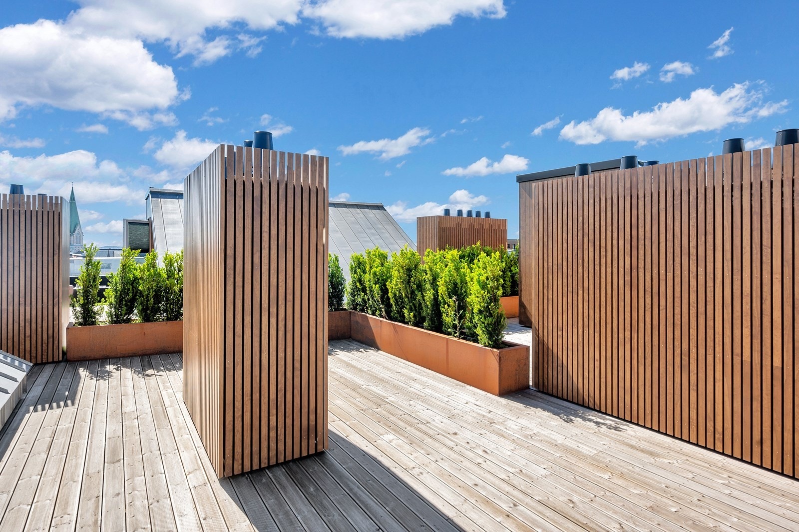 Takterrassen med sol fra morgen til kveld Galleribilde