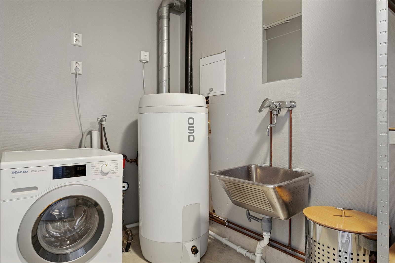 I underetasjen er det praktisk vaskerom. Galleribilde