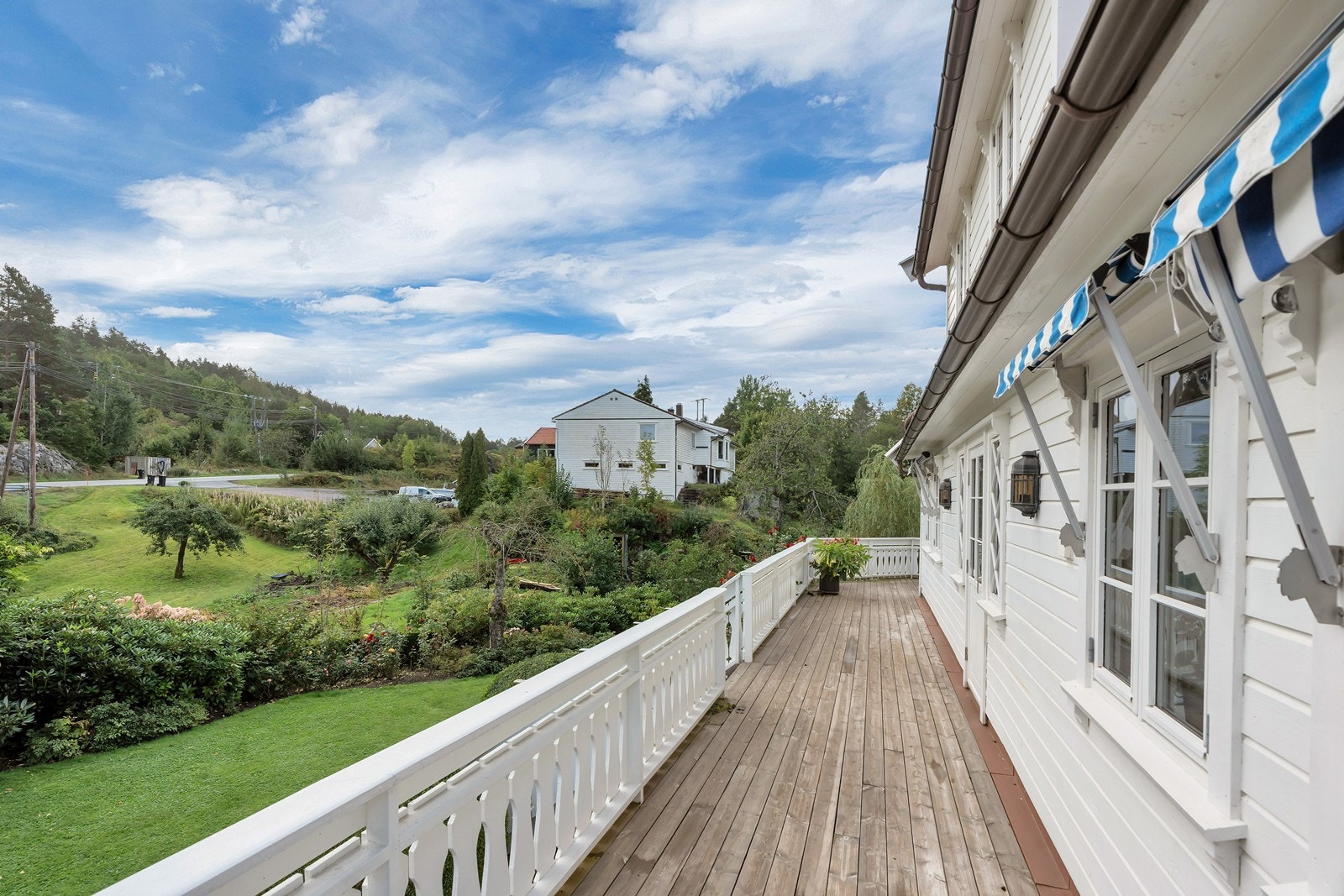 Verandaen er romslig. Galleribilde