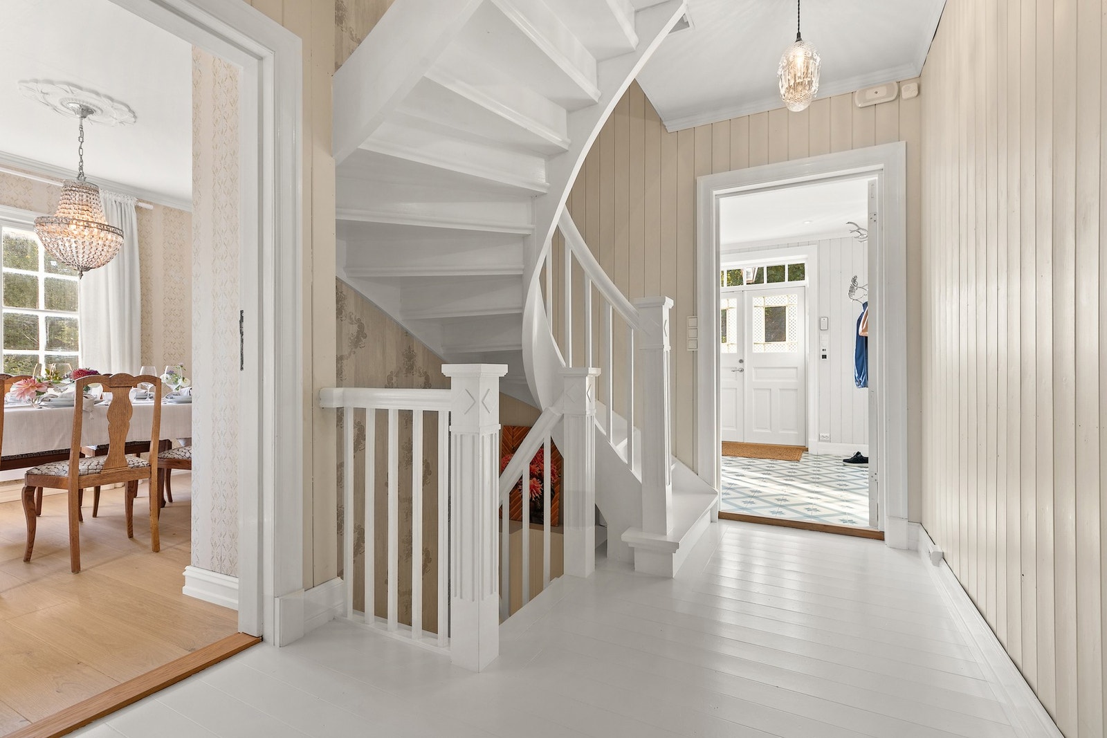 Huset fremstår lyst og innbydende Galleribilde
