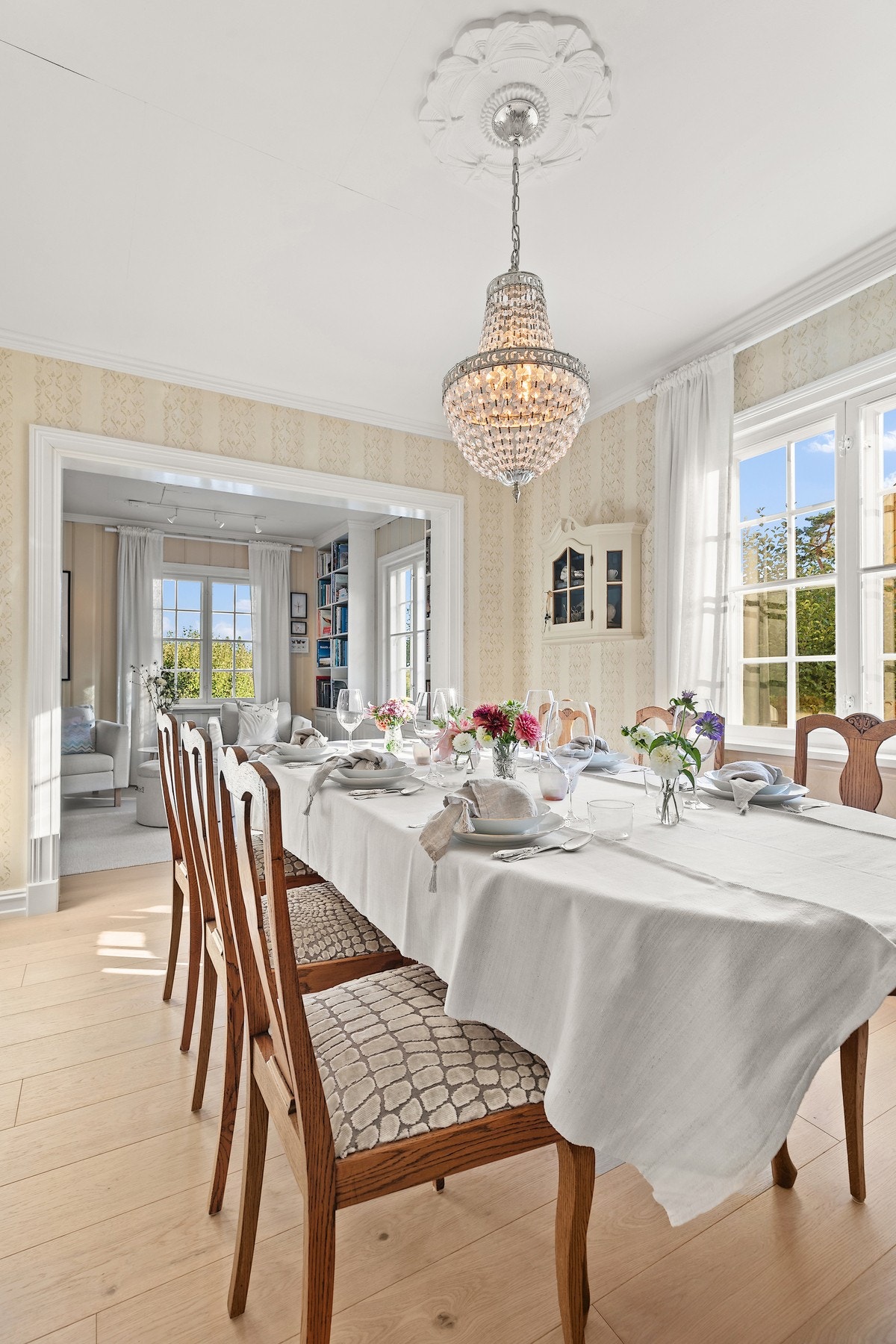 Takhøyde ca 2,5 meter Galleribilde