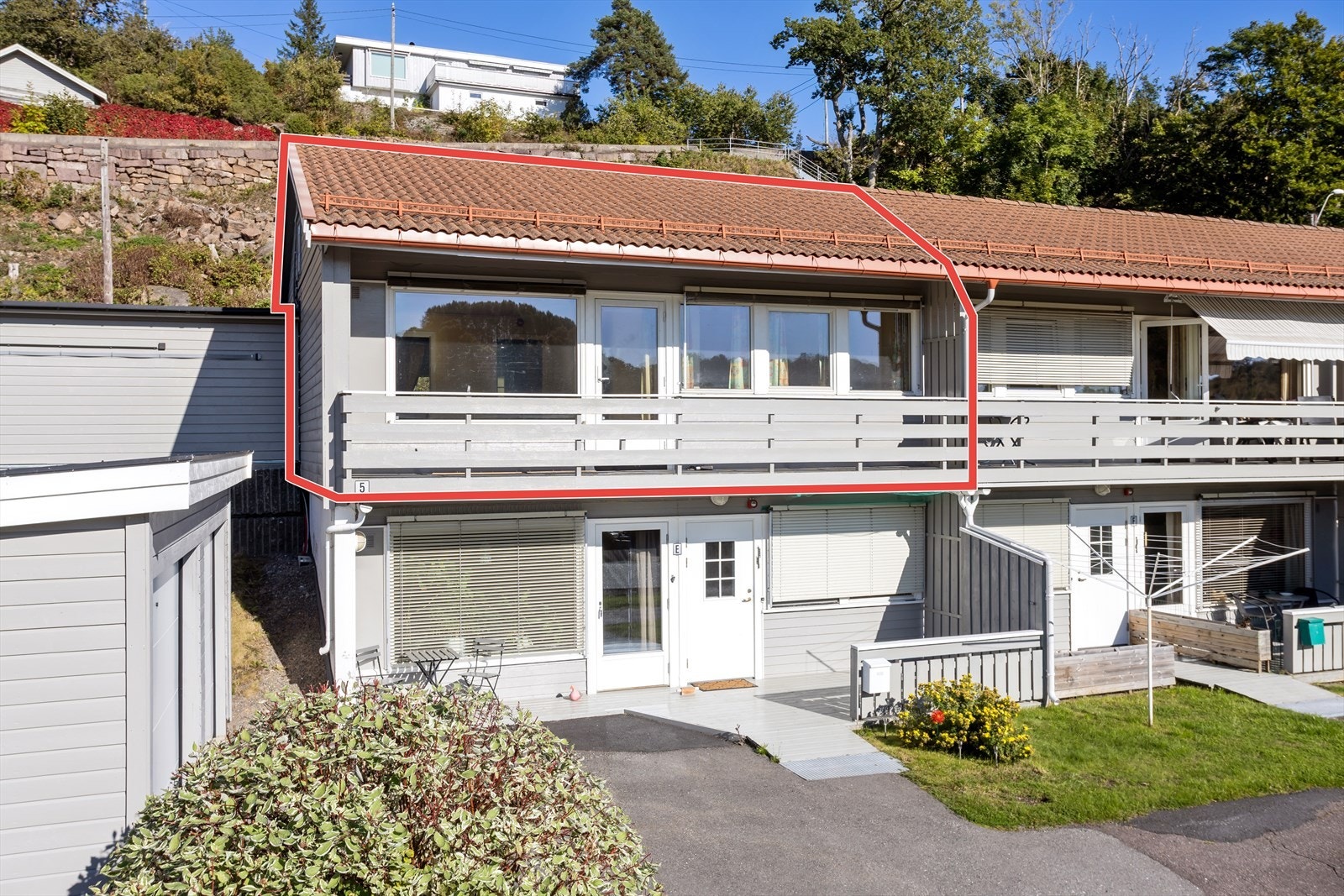 2-roms andelsleilighet i 2.etasje. Leiligheten er en trygdebolig. Galleribilde