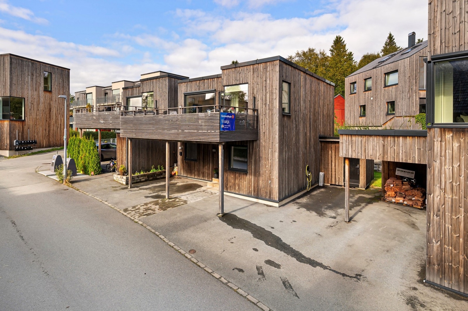 Boligen ble ferdigstilt i 2017 og består av tidsriktige og fine materialvalg. Galleribilde