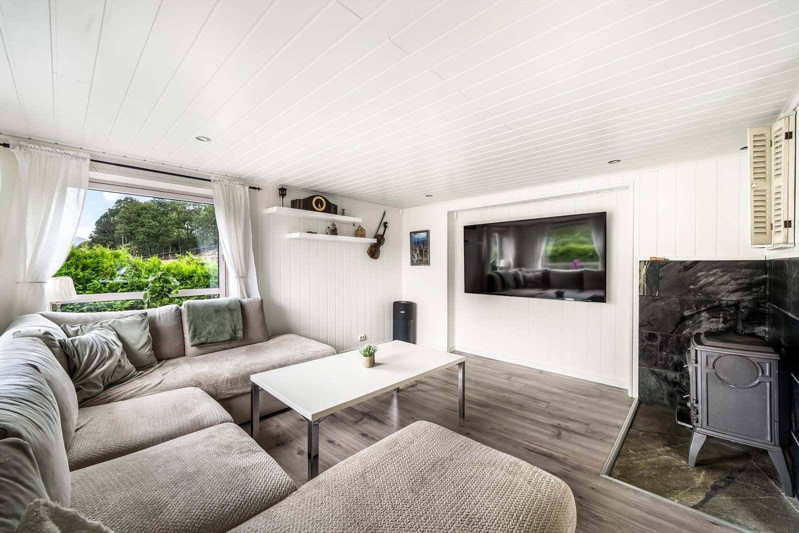 Lys og koselig stue Galleribilde