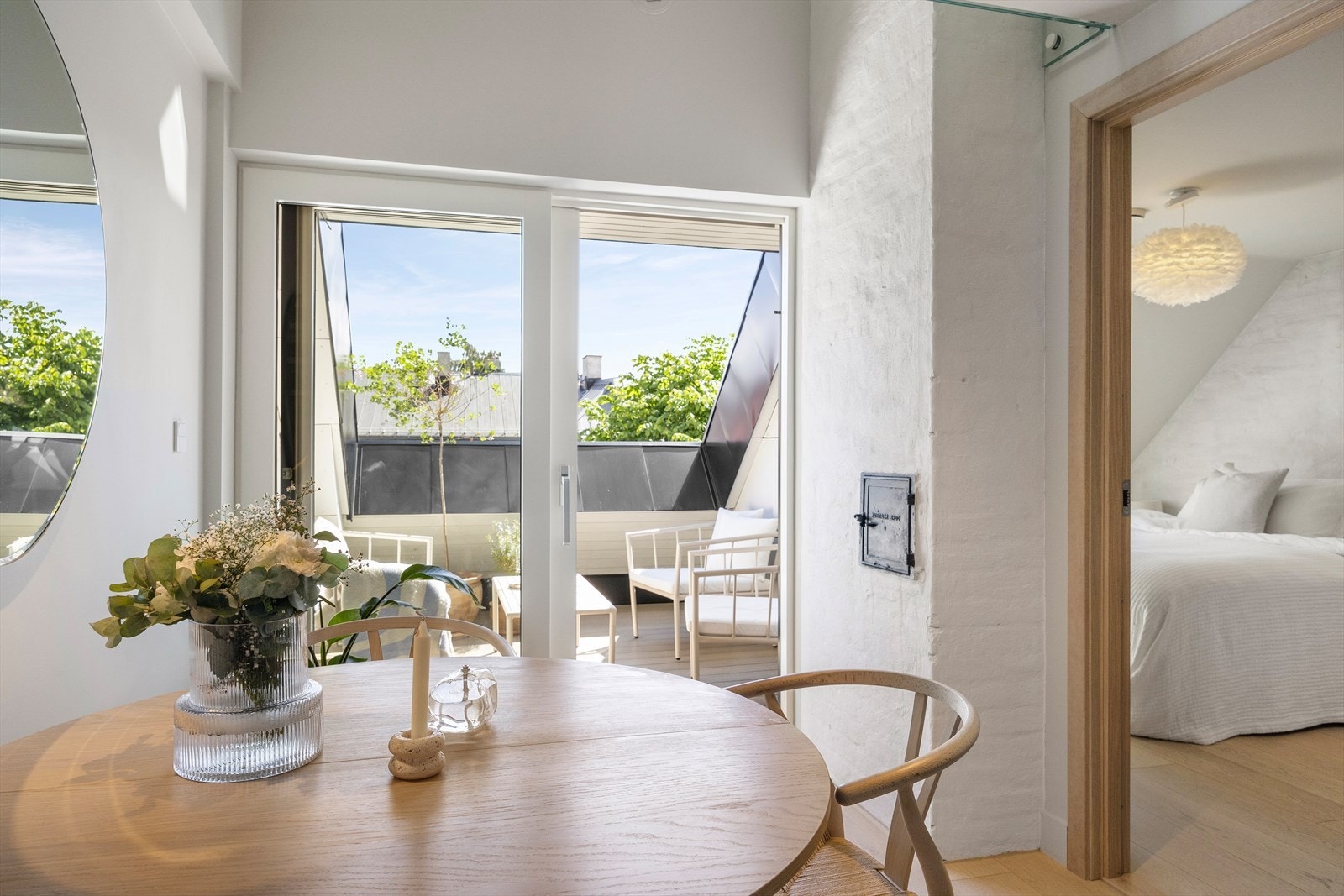 Fra spisestuen er det adkomst til soverommet. Galleribilde