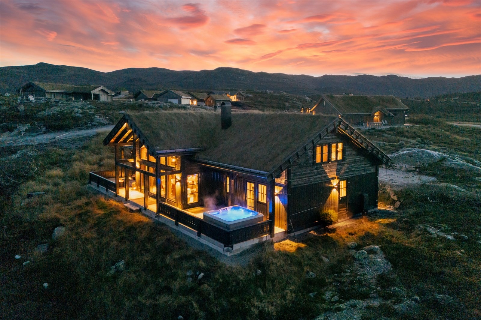 Flott hytte fra 2021 beliggende på majestetiske og naturskjønne Høgevarde Galleribilde