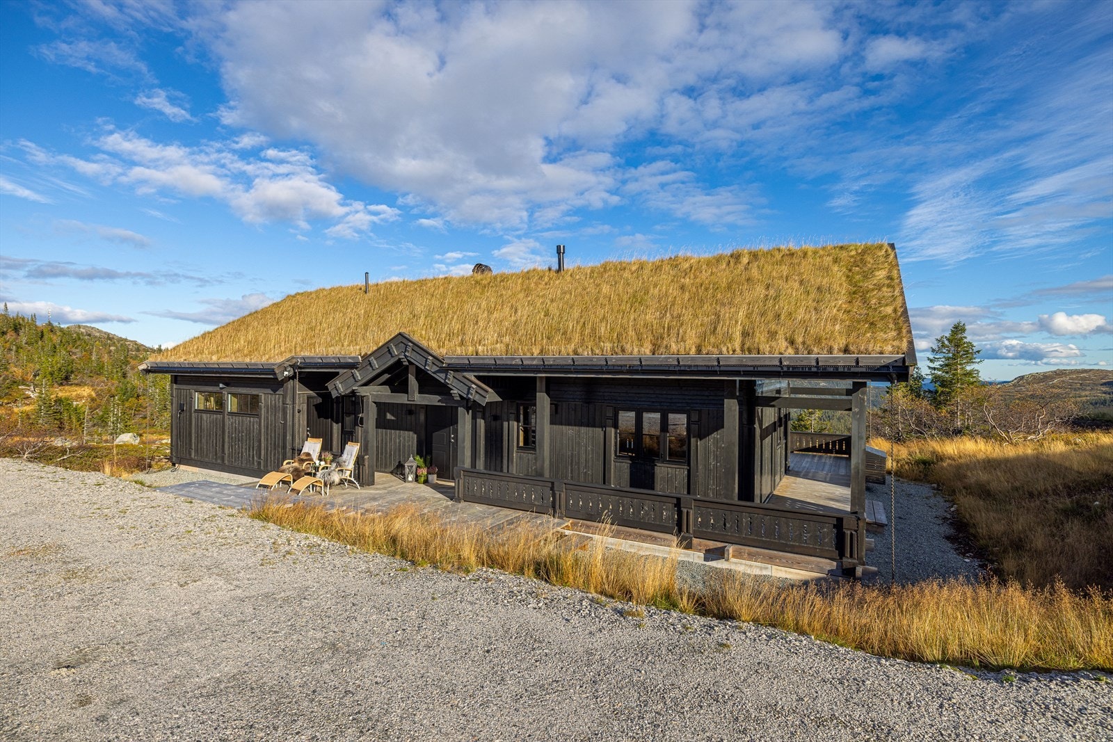 Det er plass til flere biloppstillingsplasser på eiendommen Galleribilde