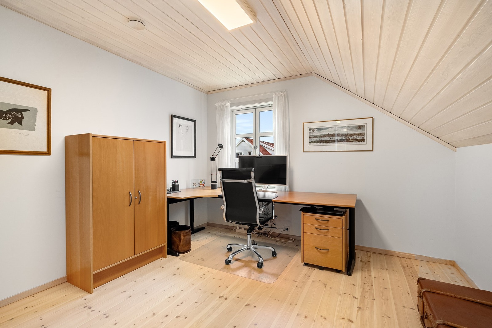 Soverom III blir i dag benyttet som kontor. Galleribilde