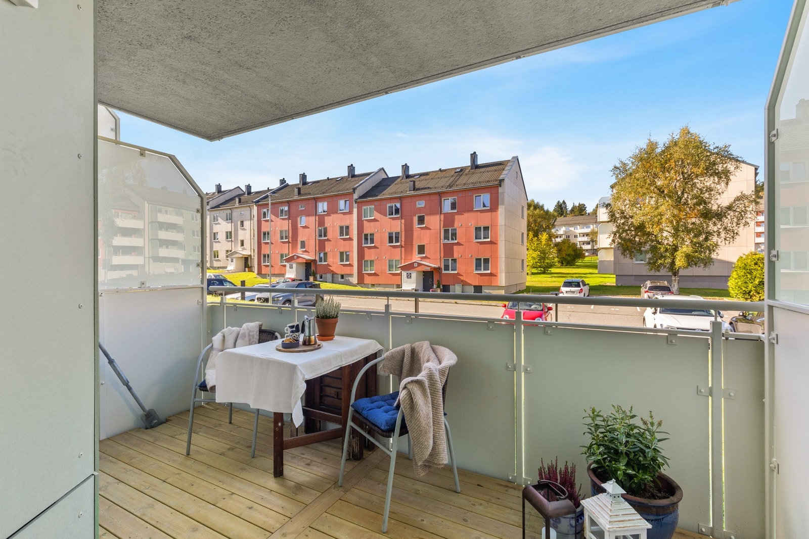 Takoverbygget lar utemøblene stå tørt hele året. Galleribilde