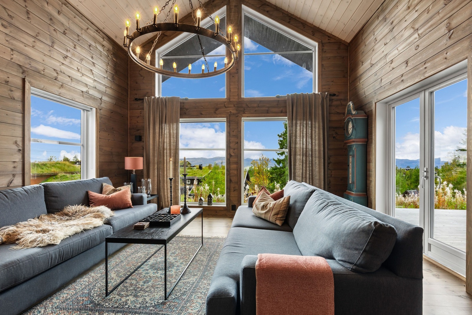 Lys og luftig stue. Galleribilde