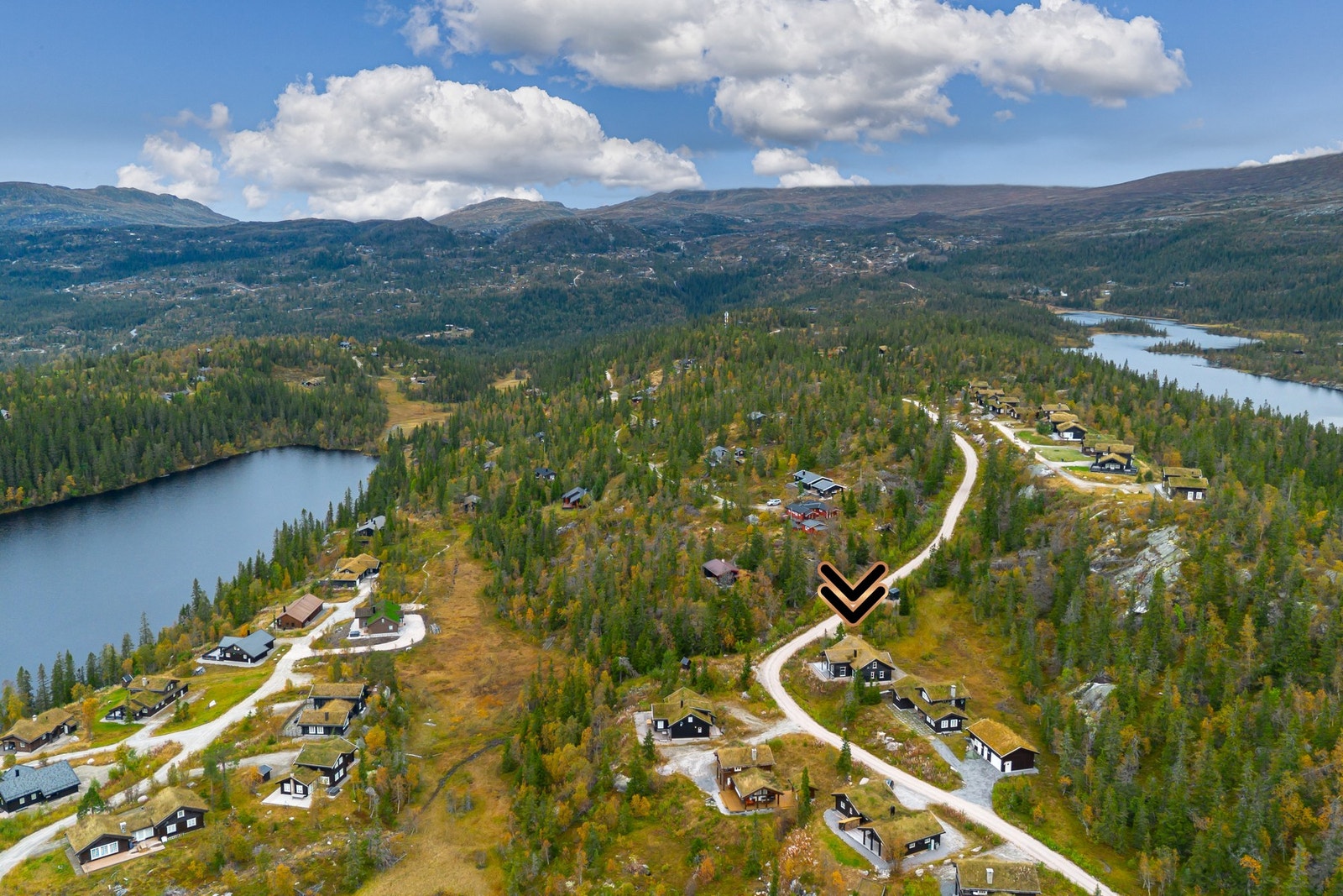 Beliggenheten gir et perfekt utgangspunkt for naturopplevelser året rundt - her kan du starte turen rett fra hyttedøra. Galleribilde