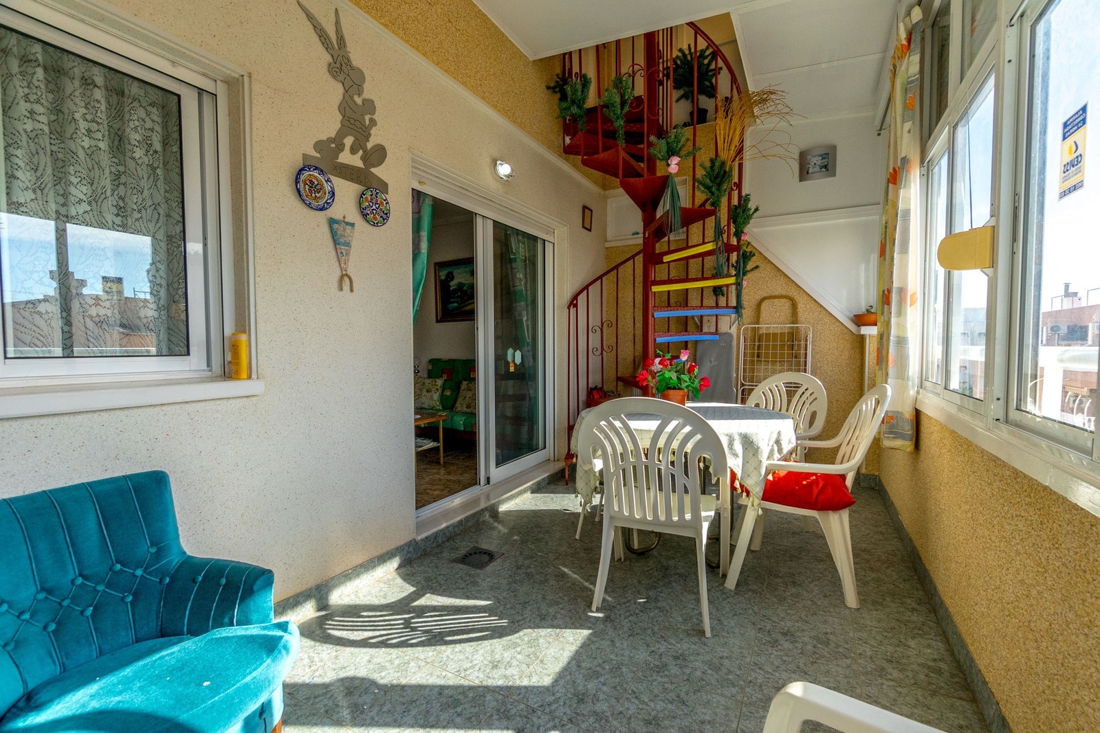 Inn-glasset terrasse utenfor stuen Galleribilde