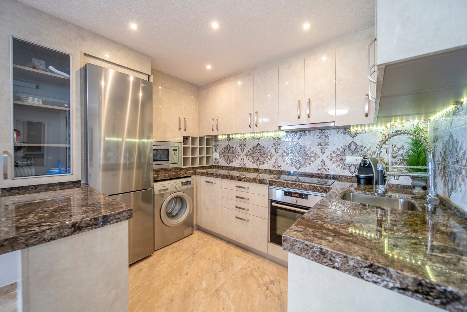 Image 8 Galleribilde