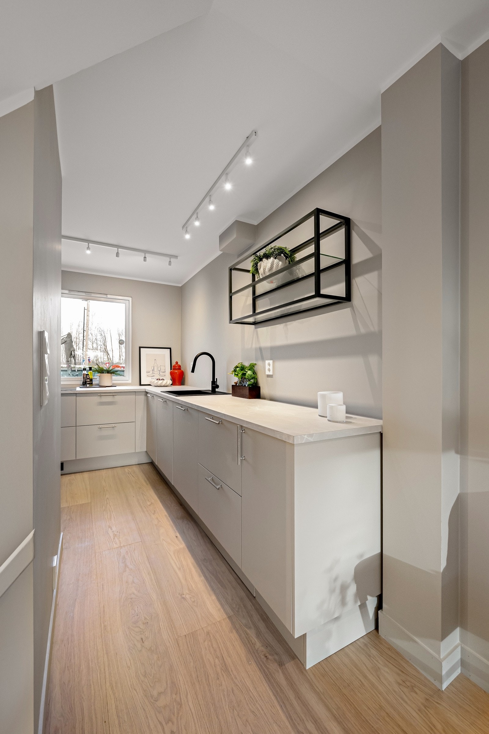 _MHP8121 Galleribilde