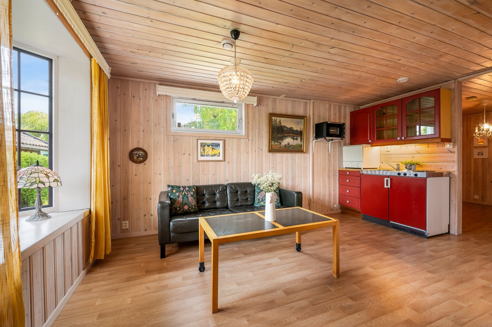 Hybelen er ikke utleid per i dag, men forrige leieavtale var på kr. 6500/mnd. Galleribilde