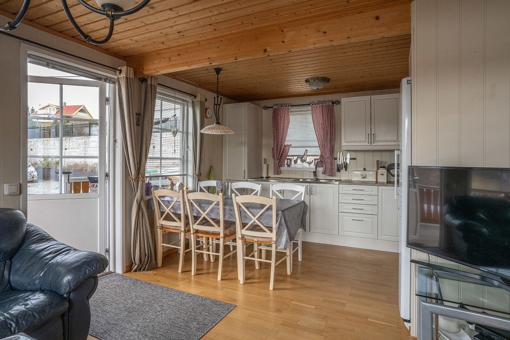 Flinks Nössemarks Strand 410 SLM02052 web.jpg Galleribilde