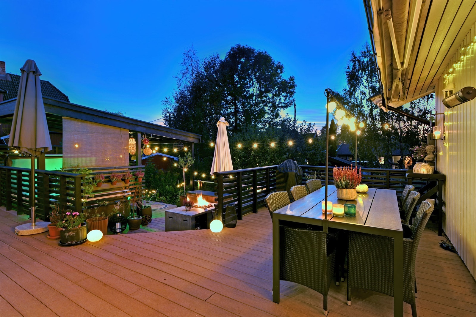 Uteområde - hyggelig uteområde med plass til diverse utemøblering Galleribilde