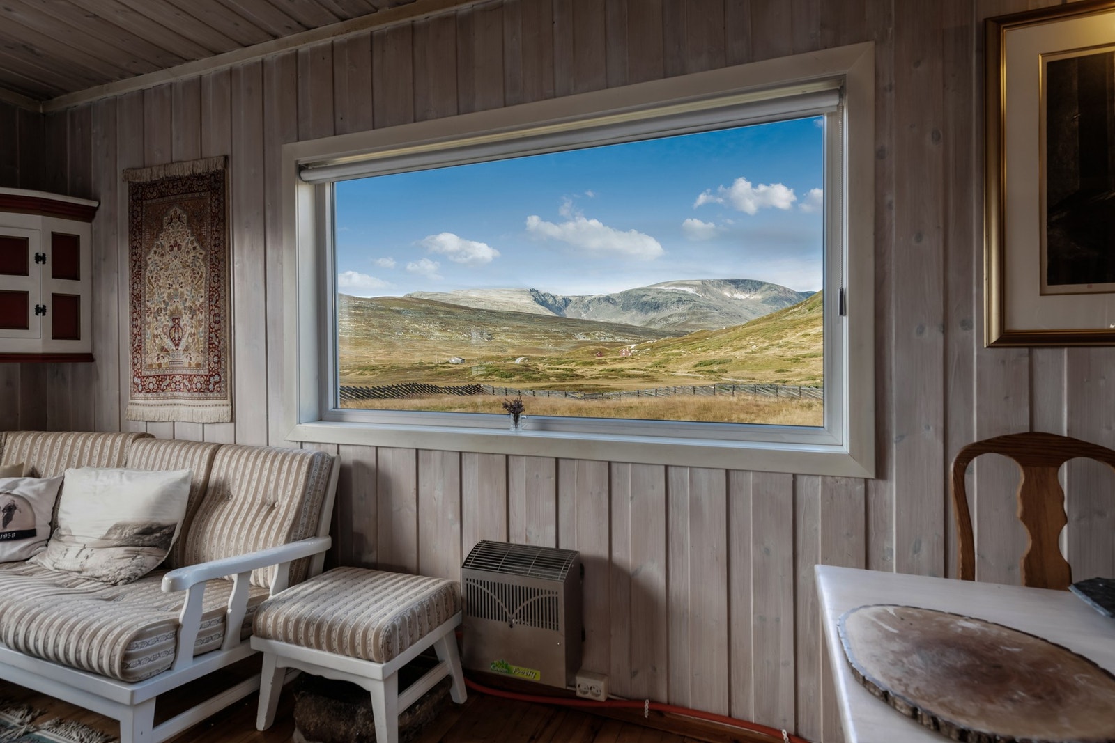 De lyse veggene fremhever den spektakulære utsikten Galleribilde