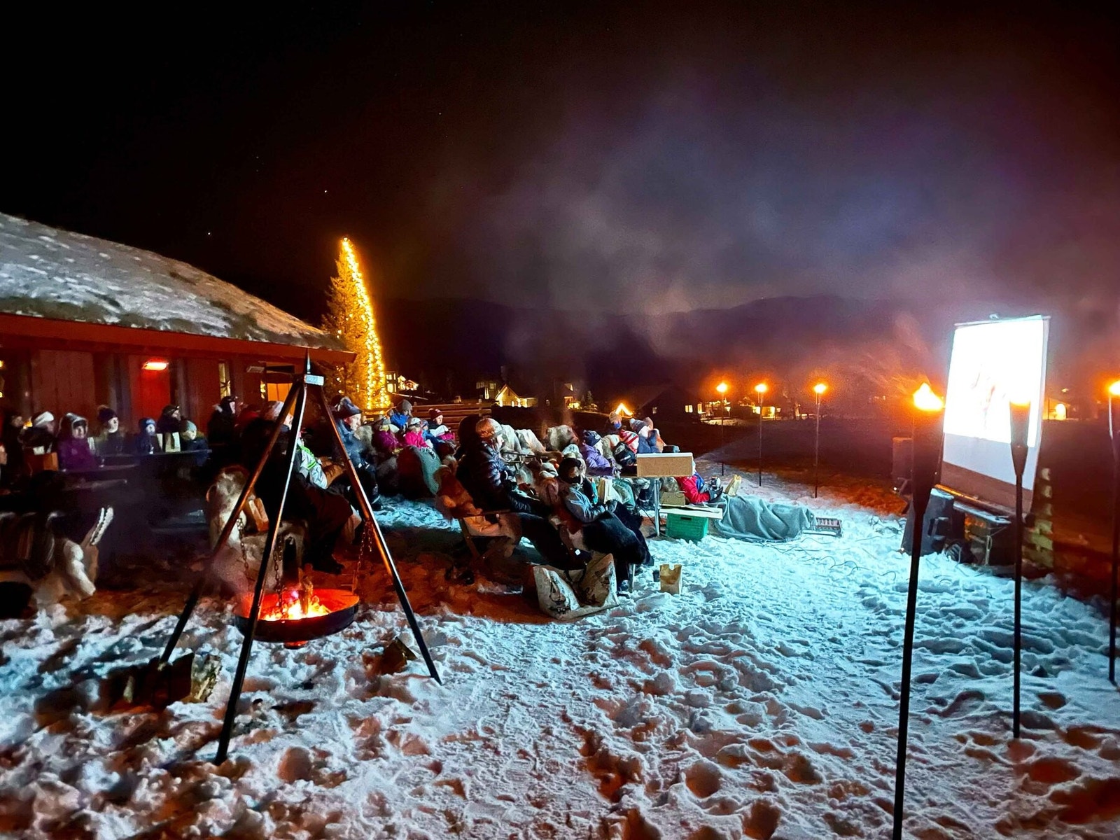 Sosial sammenkomst ved kafëen Galleribilde