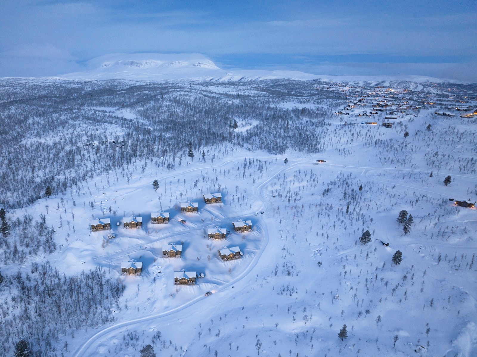 Laftehovda ligger vakkert til på Skurdalsåsen i sørlige del av Kikut, med ski inn - ski ut til og langrennsløyper. Illustrasjon av område. Avvik vil kunne forekomme Galleribilde