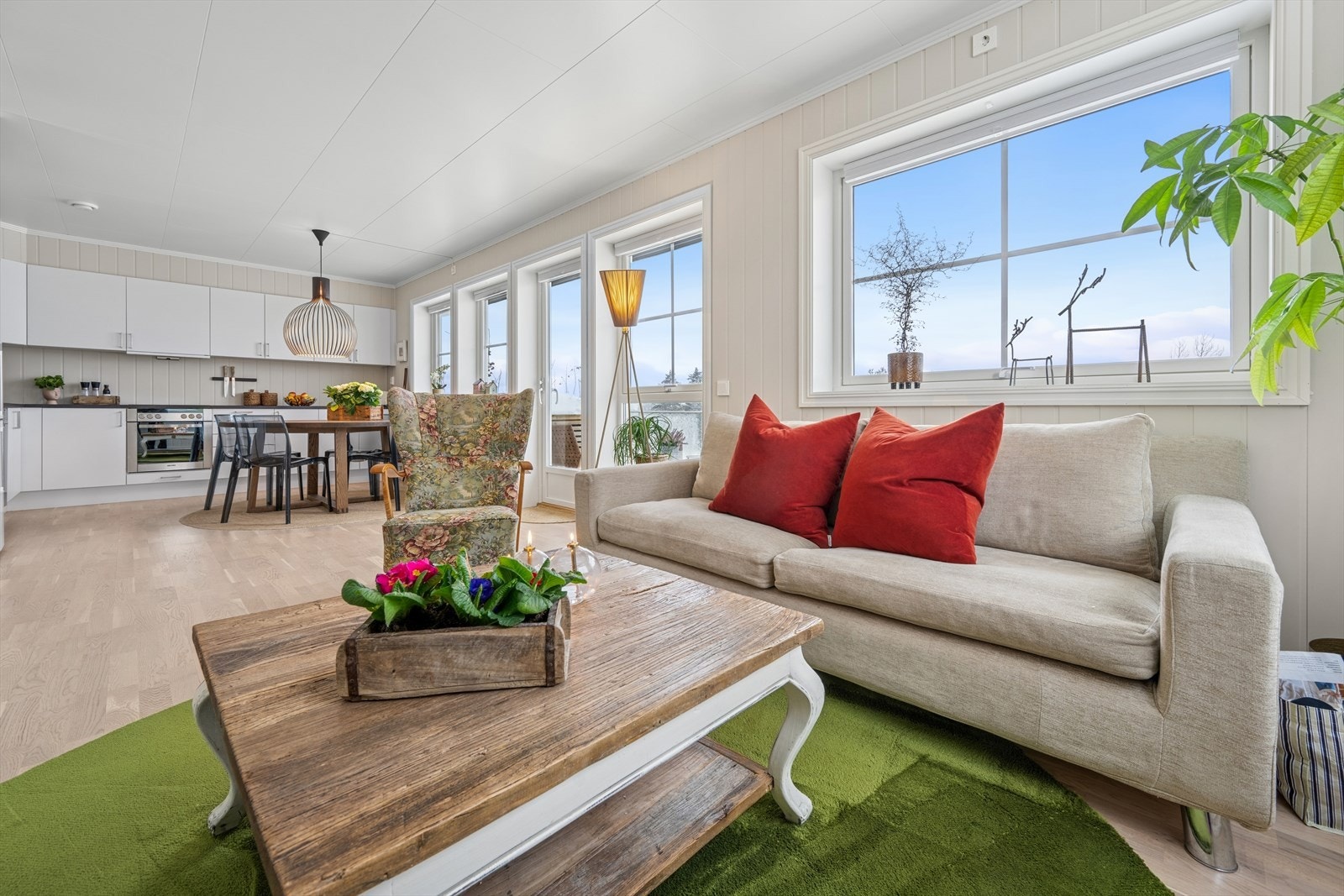 En nyere 4-roms selveierleilighet fra 2022 med god standard. Galleribilde