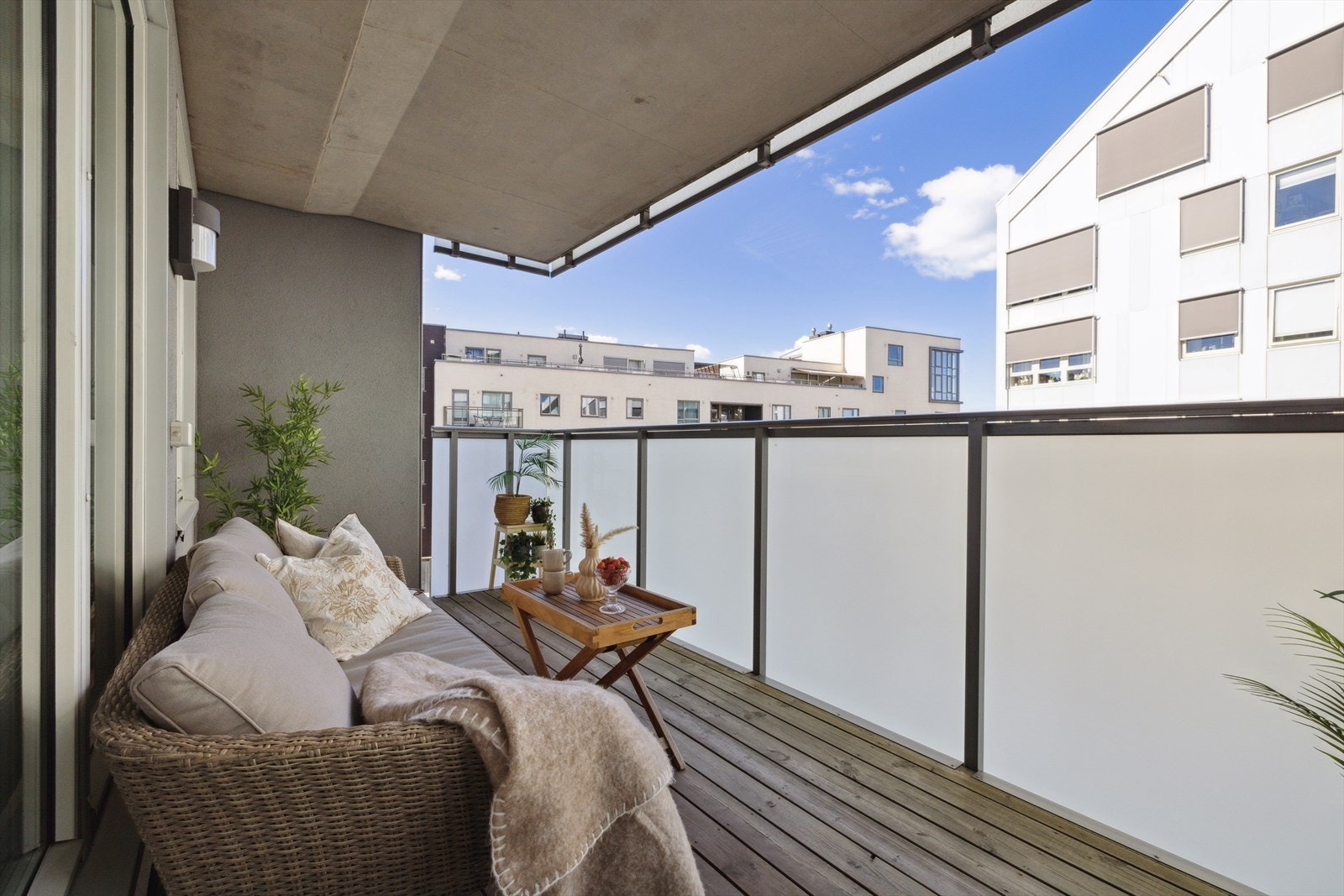 Den er overbygget og skjermet for vær og vind. Galleribilde