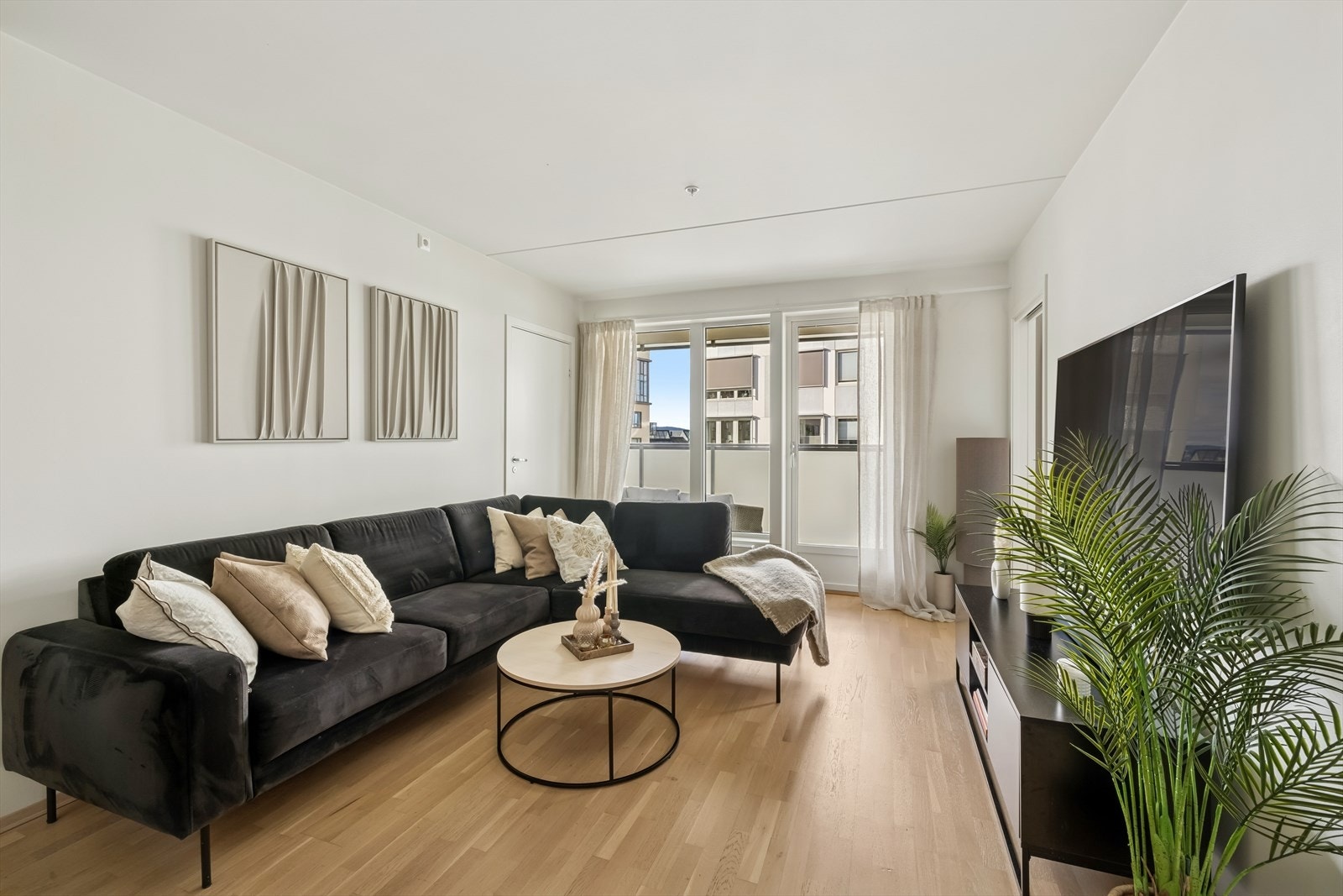 Borettslaget har kollektiv avtale om leveranser av TV/bredbåndstjenester som er inkl. i felleskostnadene. Galleribilde